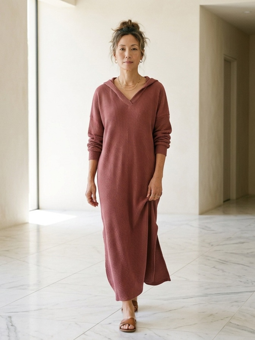 ANDREE BUT UNIT Dusty Rose Women’s Hooded Waffle Knit Maxi Dress with Side Slits